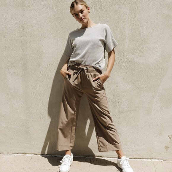 Albion Boss Tee Honeycomb NWT Medium - Picture 3 of 11